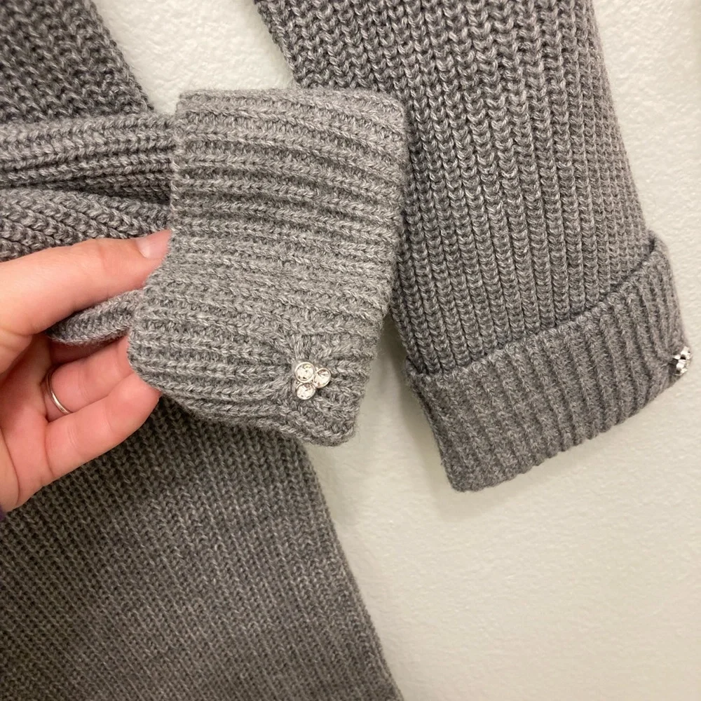 NEVER BEEN WORN- WAYF Off The Shoulder Sweater Dress, Grey, Size M - Picture 4 of 5